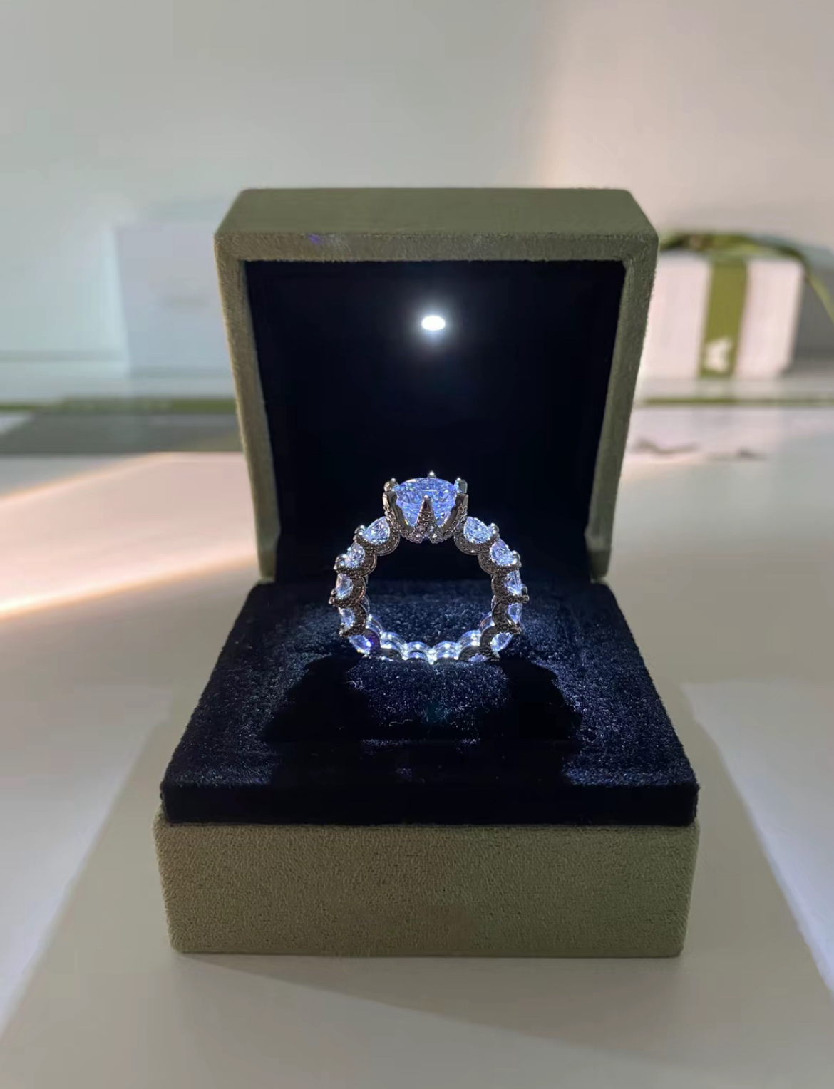 Clara Ring