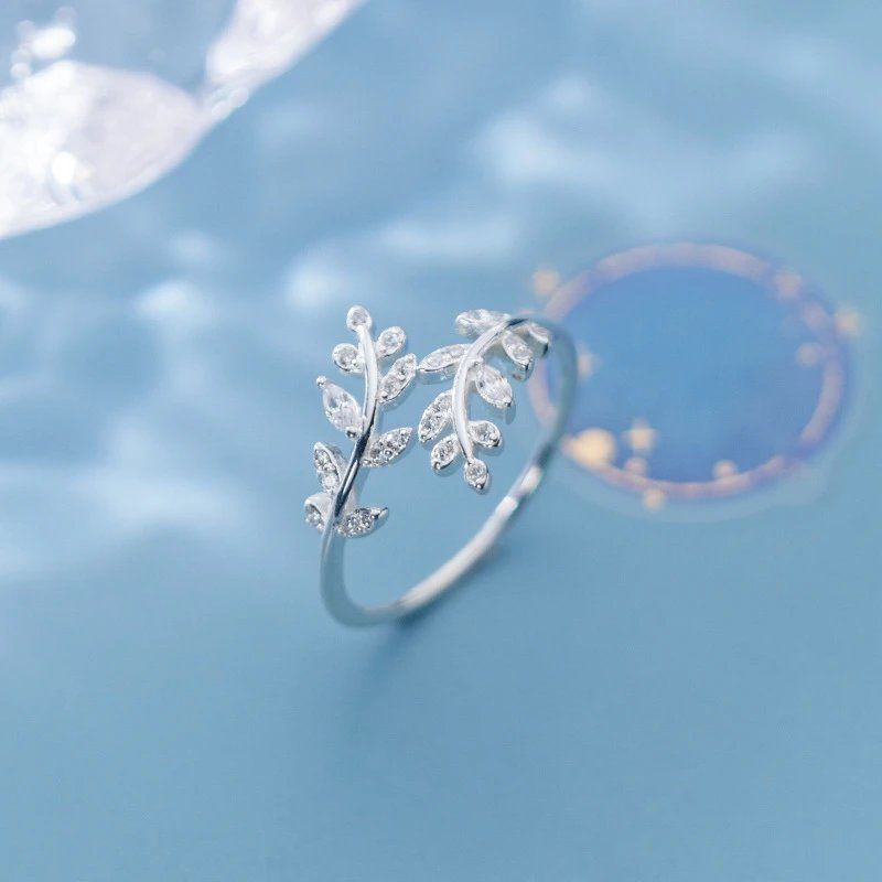 Leaf Band Ring