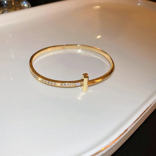 Timeless Bangle