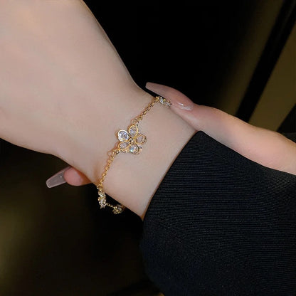 Gold Daisy