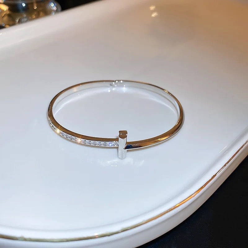 Timeless Bangle