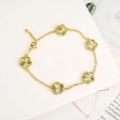 Fluted Clover Bracelet