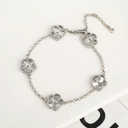 Fluted Clover Bracelet