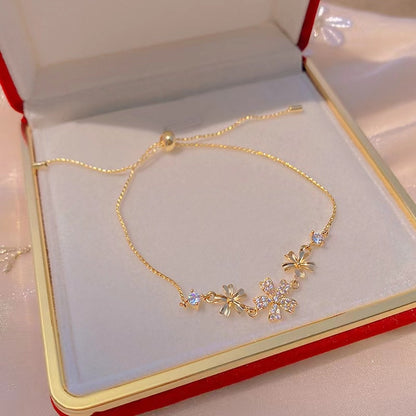 Zircon Petal Bracelet